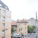 Charming Studio With Tour Eiffel View
