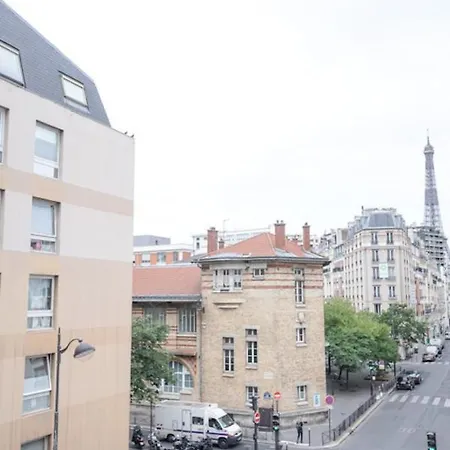 Appartamento Charming Studio With Tour Eiffel View *